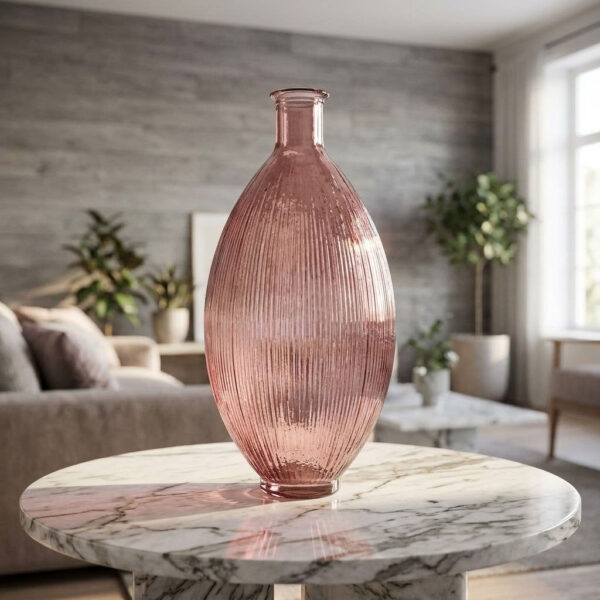 Decoratieve fles Firenza Lichtroze in een sfeervol interieur