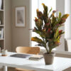 Kunstplant Croton 73 cm in een sfeervol interieur