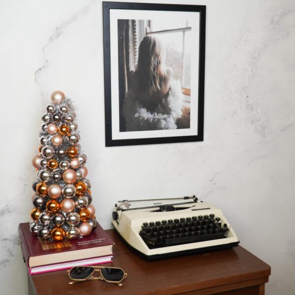 Kerstboom van Kerstballen Taupe/Oranje – 41 cm