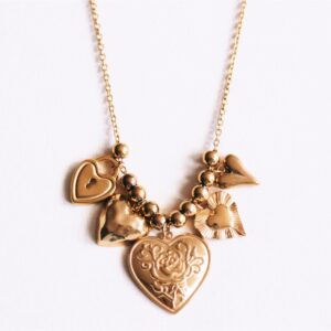 Kralenketting met Love Story bedeltjes