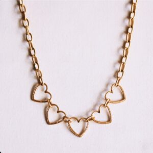 Ketting met gekoppelde hartjes – goud