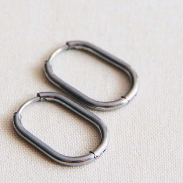 Creool ovaal in zilver, 21 mm lang