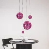 Discobal kersthanger roze – sfeerfoto