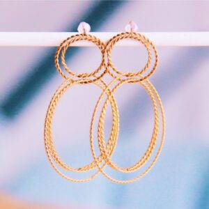 Statement oorbel ronde gedraaide ringen