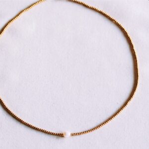 Minimalistische kralenketting met een kleine parel