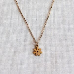 Fijne ketting met mini bloem – goud