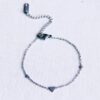 Fijne armband met 3 mini hartjes in zilver