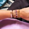 Satijnen armband met ringen – donkerbruin/goud – foto 2