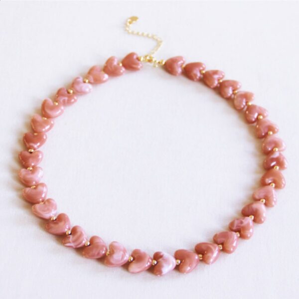Kralenketting van harsharten in zalm