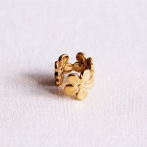 Earcuff met bloemen