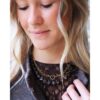 Hars ketting met hartjeskralen – bruin – foto 2