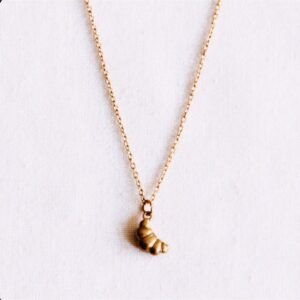 Fijne ketting met een mini-croissant