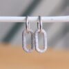 Oorbel met ovale kristallen hanger in zilver