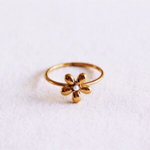 Ring met bloem en miniparel
