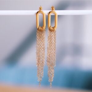 Ovale oorbel met ketting