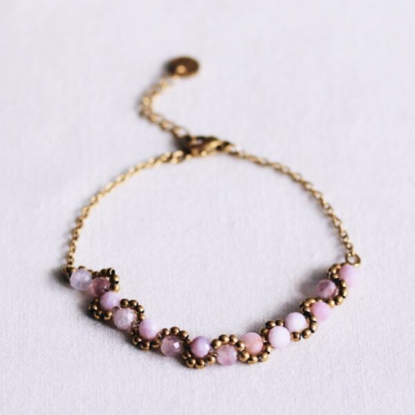 Fijne armband met mini facetten en kralen in lila