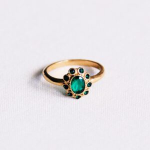 Vintage ring met groene stenen – goud