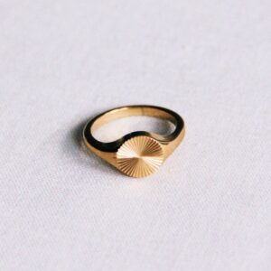 Ring met gedecoreerde print – goud